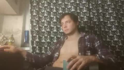 Snapshot of tradewm chatting on 11/06/25, 10:43 Trade4Life online show from 11/06/25, 10:43