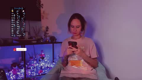 Snapshot of trafka_murafka chatting on 11/28/25, 07:27 Hey my name is Kiri Kiri online show from 11/28/25, 07:27