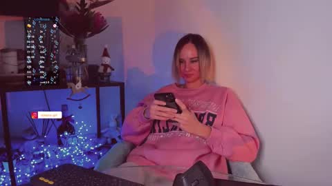 Snapshot of trafka_murafka chatting on 12/13/25, 07:53 Hey my name is Kiri Kiri online show from 12/13/25, 07:53