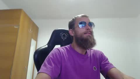 Snapshot of tralalabala chatting on 09/19/25, 05:57 Tralalabala online show from 09/19/25, 05:57