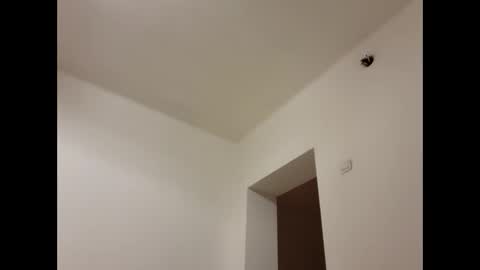 Snapshot of tralalabala chatting on 11/21/25, 08:18 Tralalabala online show from 11/21/25, 08:18