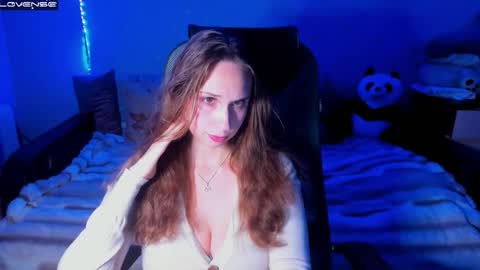 Kate online show from 09/15/25, 03:12