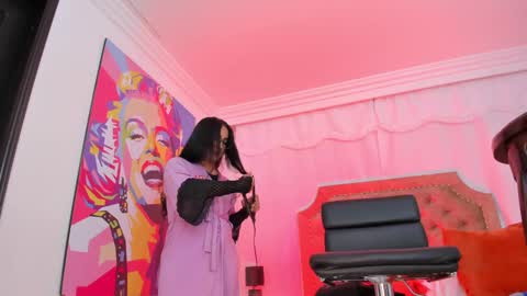 Juliana Giiraldo  online show from 09/20/25, 03:02