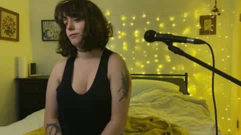 Snapshot of transcumchalice chatting on 11/11/25, 04:23 Mercy online show from 11/11/25, 04:23