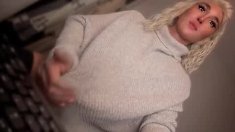 ALMIGHTY GODDESS VALENTINA online show from 11/09/25, 11:52