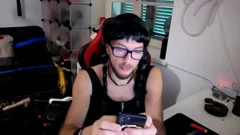 travanale online show from 09/17/25, 08:16