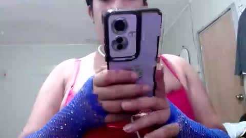 travelergirl online show from 05/31/26, 05:53