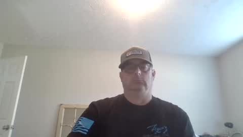 Travelingman53 online show from 10/14/25, 06:31