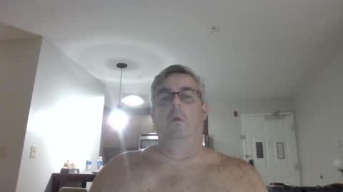 Travelingman53 online show from 12/05/25, 04:43