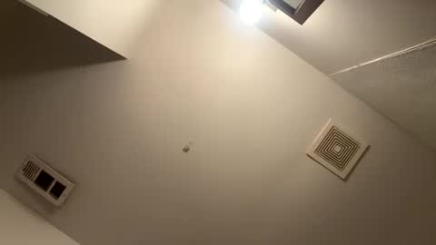 Snapshot of travelltreasures chatting on 11/02/25, 03:53 travelltreasures online show from 11/02/25, 03:53