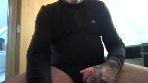 travis7373 online show from 11/20/25, 02:28