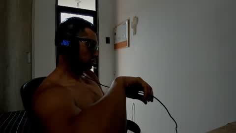 travis bakerr online show from 07/22/26, 08:11