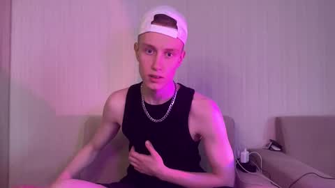 Travis online show from 04/19/26, 09:30