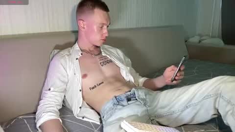 Travis online show from 06/27/26, 12:22