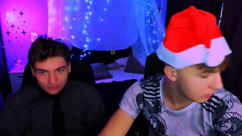 Travis online show from 12/14/25, 08:13