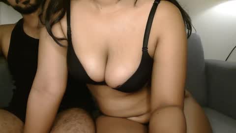 travisandnina online show from 04/29/26, 03:49