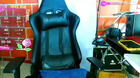 TRAVIS. online show from 01/31/26, 07:11