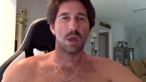 TravisKenn online show from 09/15/25, 06:52