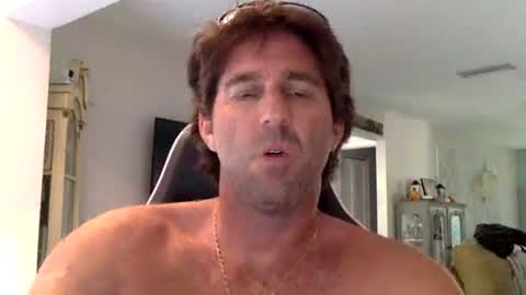 TravisKenn online show from 11/10/25, 07:46