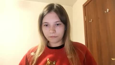 Snapshot of travisroule chatting on 12/15/25, 07:12 Lisa online show from 12/15/25, 07:12