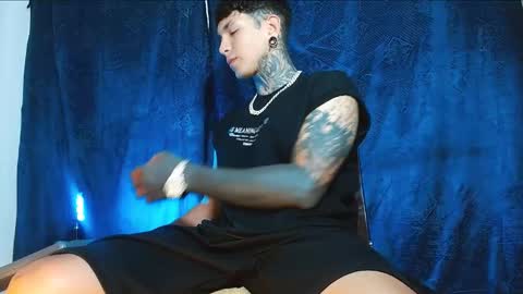 TRAV - INDEPENDENT MODEL online show from 01/21/25, 12:04