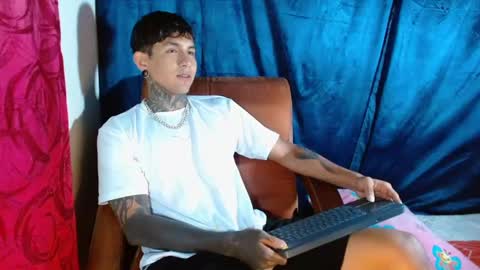 TRAV - INDEPENDENT MODEL online show from 02/12/25, 09:54