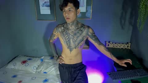 TRAV - INDEPENDENT MODEL online show from 10/14/25, 04:13