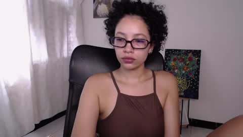 Snapshot of treasuresz chatting on 05/29/26, 05:33 Emily online show from 05/29/26, 05:33