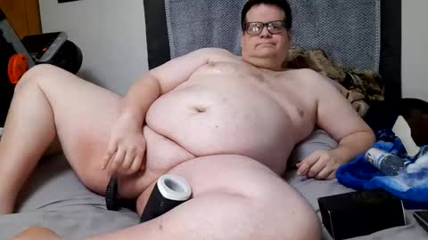 Snapshot of treatbobnice chatting on 02/18/26, 05:09 Treat Bob Nice online show from 02/18/26, 05:09