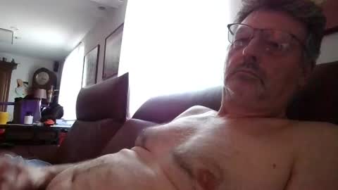 Snapshot of trebgeis1 chatting on 07/15/26, 12:10 trebgeis1 online show from 07/15/26, 12:10