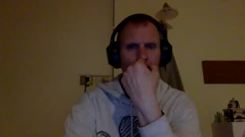 Snapshot of trebo00788 chatting on 02/05/25, 07:10 trebo00788 online show from 02/05/25, 07:10