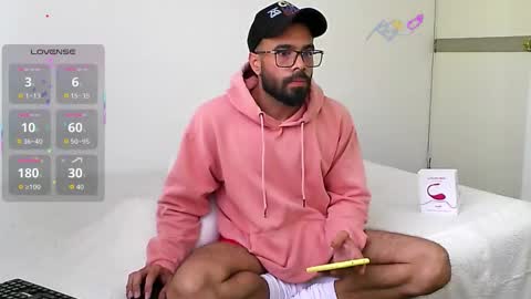 Snapshot of treborshunter chatting on 02/19/26, 06:37 Hunter man online show from 02/19/26, 06:37