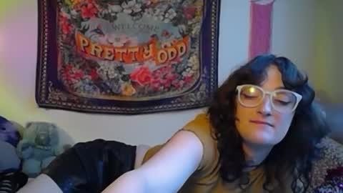 treecups online show from 09/16/25, 09:16