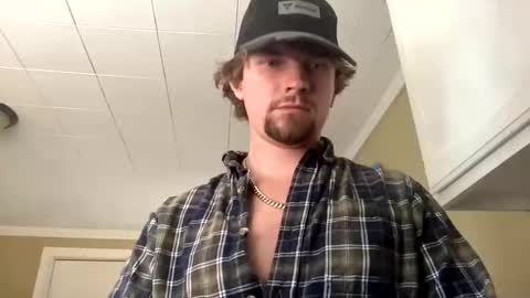 Snapshot of treeman817 chatting on 11/13/25, 06:07 treeman817 online show from 11/13/25, 06:07