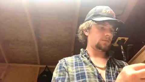 Snapshot of treeman817 chatting on 03/09/26, 01:20 treeman817 online show from 03/09/26, 01:20