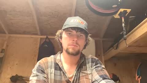 Snapshot of treeman817 chatting on 03/09/26, 08:35 treeman817 online show from 03/09/26, 08:35