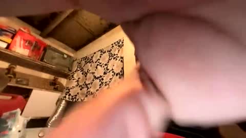 Snapshot of trees559 chatting on 02/26/26, 06:56 trees559 online show from 02/26/26, 06:56