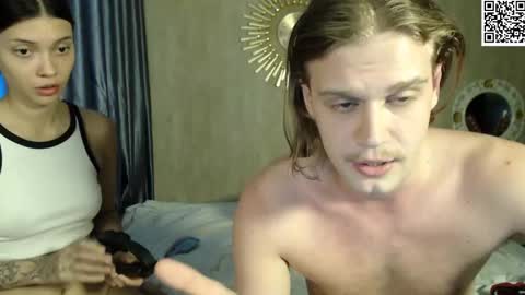 Sarah And Jon online show from 02/06/25, 07:24