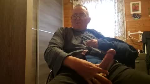 Snapshot of trekkertje12345 chatting on 04/13/26, 10:32 trekkertje12345 online show from 04/13/26, 10:32