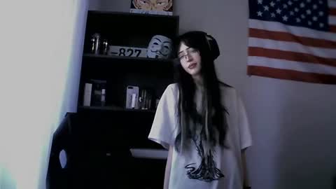 Snapshot of tressiedelaremore chatting on 06/16/26, 06:49 Megan online show from 06/16/26, 06:49