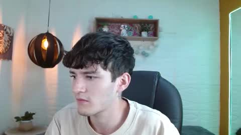 Snapshot of trevor_mob chatting on 02/25/26, 09:02 trevor_mob online show from 02/25/26, 09:02