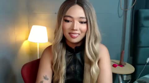 Snapshot of trexie_fucks15 chatting on 11/11/25, 02:55 trexie_fucks15 online show from 11/11/25, 02:55