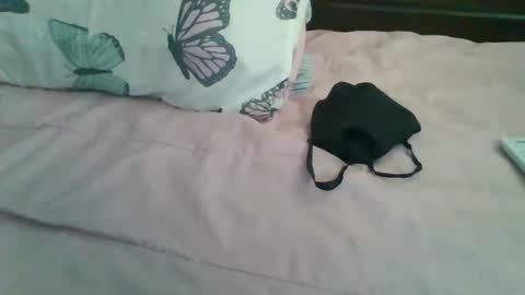 triana_bell online show from 02/26/25, 05:50