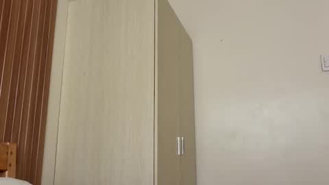 Triana online show from 10/22/25, 06:13