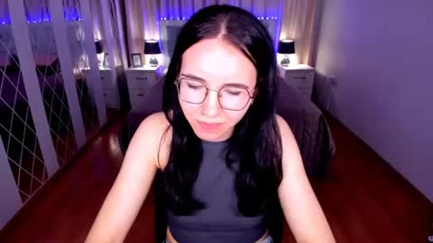 TriciaDaisy online show from 06/13/26, 08:34
