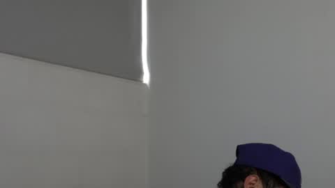 - trieone online show from 12/09/24, 03:33