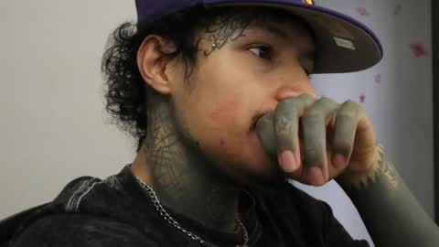 - trieone online show from 10/01/25, 09:32