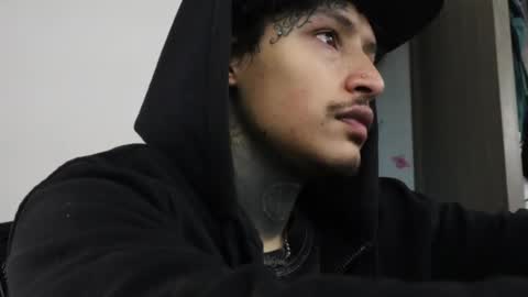 - trieone online show from 10/12/25, 09:47