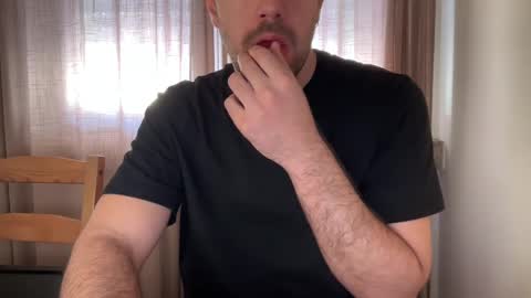 Snapshot of trimoce chatting on 12/17/24, 02:11 trimoce online show from 12/17/24, 02:11