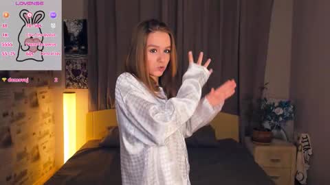 Bubbles online show from 10/25/25, 07:08